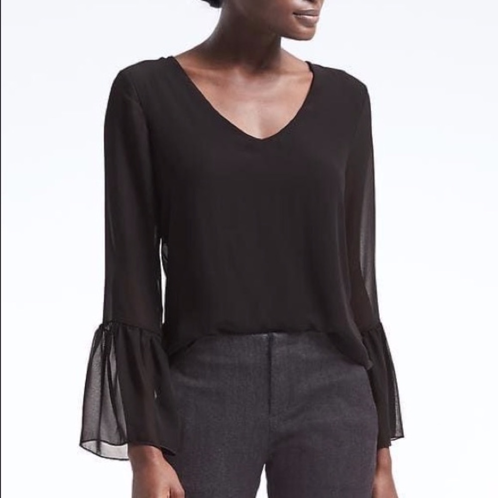 Banana Republic Overly Bell Sleeve Top, Size M